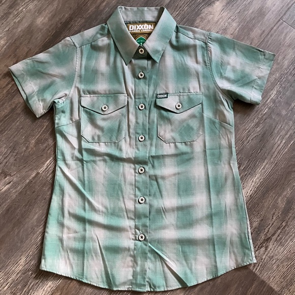 Dixxon short sleeve button up shirt in size Small. - Picture 1 of 6